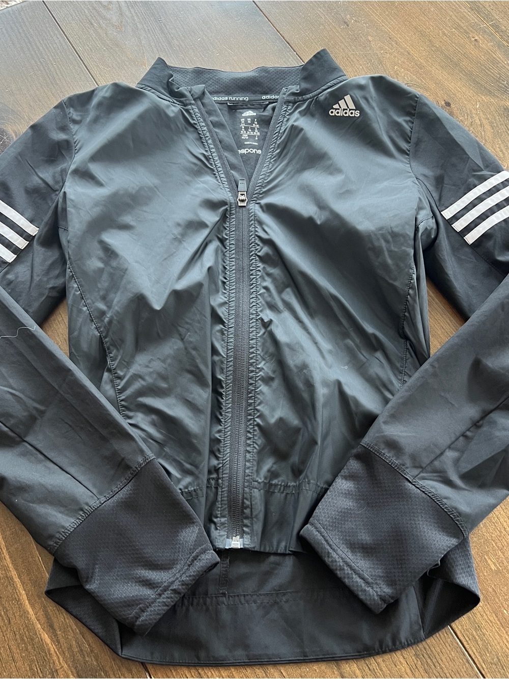Adidas Women's Response Wind Jacket-xs